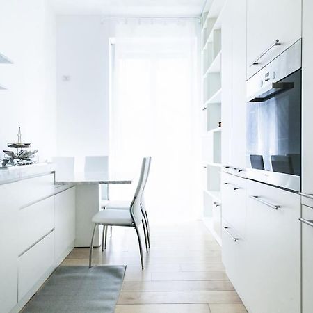 Charming Home Near Duomo 米兰 外观 照片