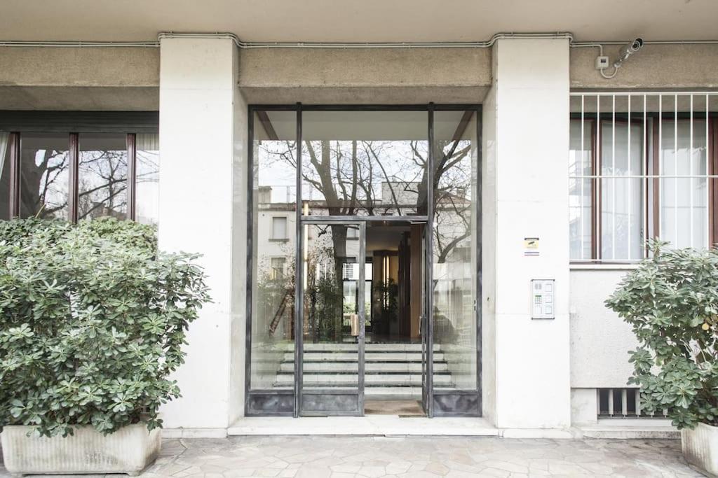 Charming Home Near Duomo 米兰 外观 照片